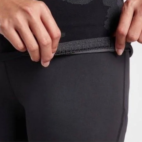 Athleta Momentum Seamless Camo Racerback Tank Size XS - Picture 4 of 9